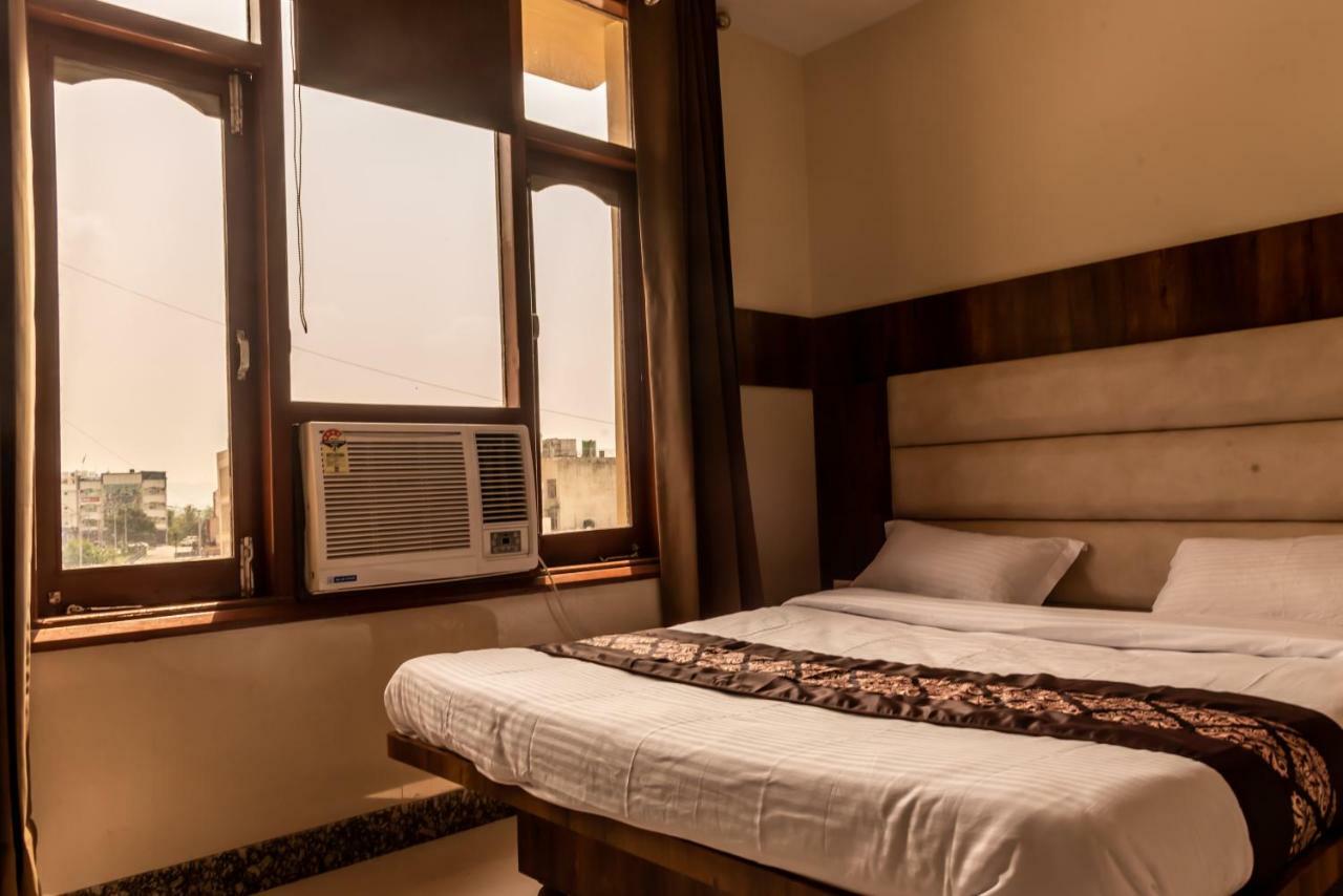 Hotel Arihant Palace Katra  Bagian luar foto